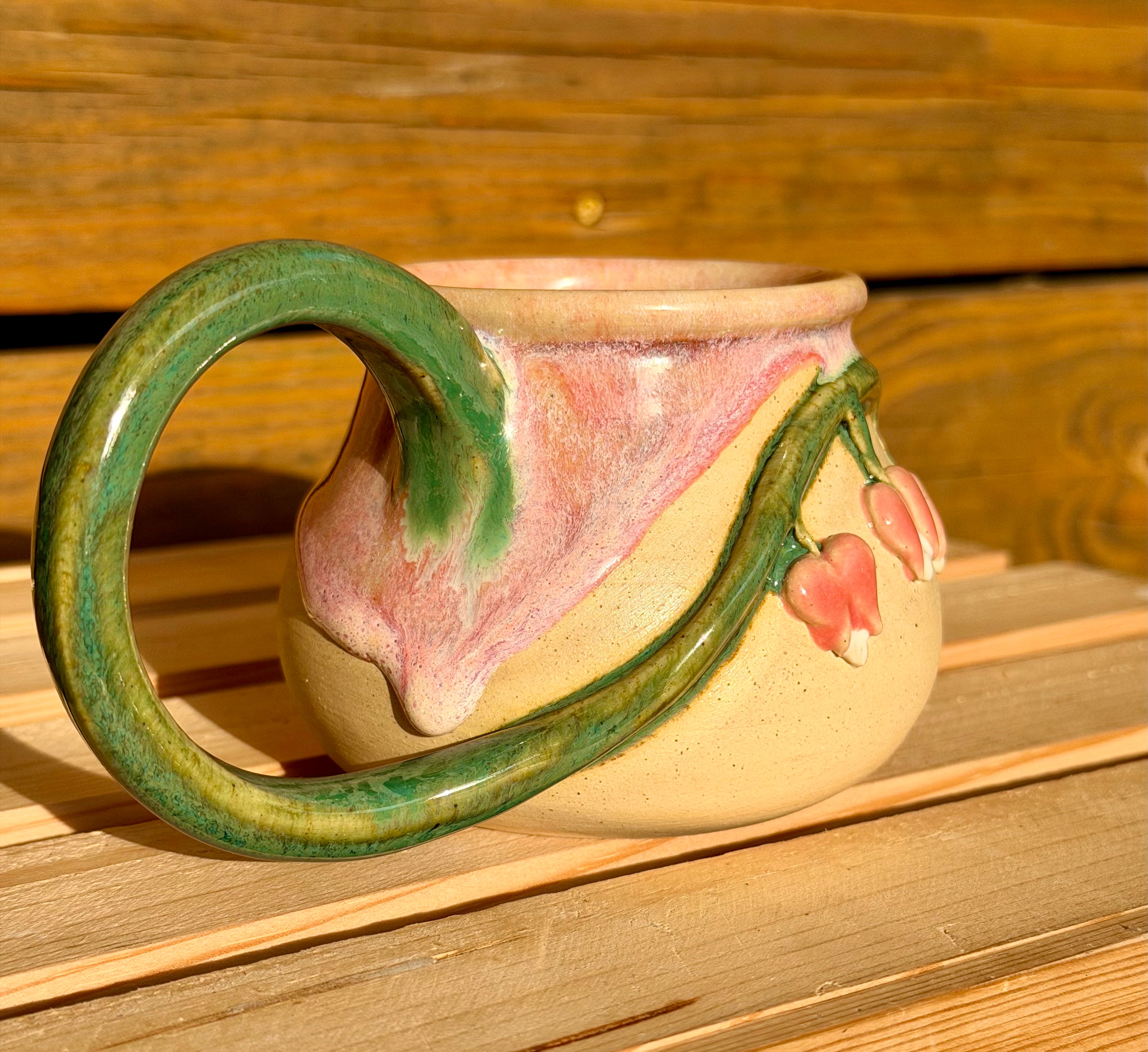 Bleeding Heart Mug LARGE - 4 flowers