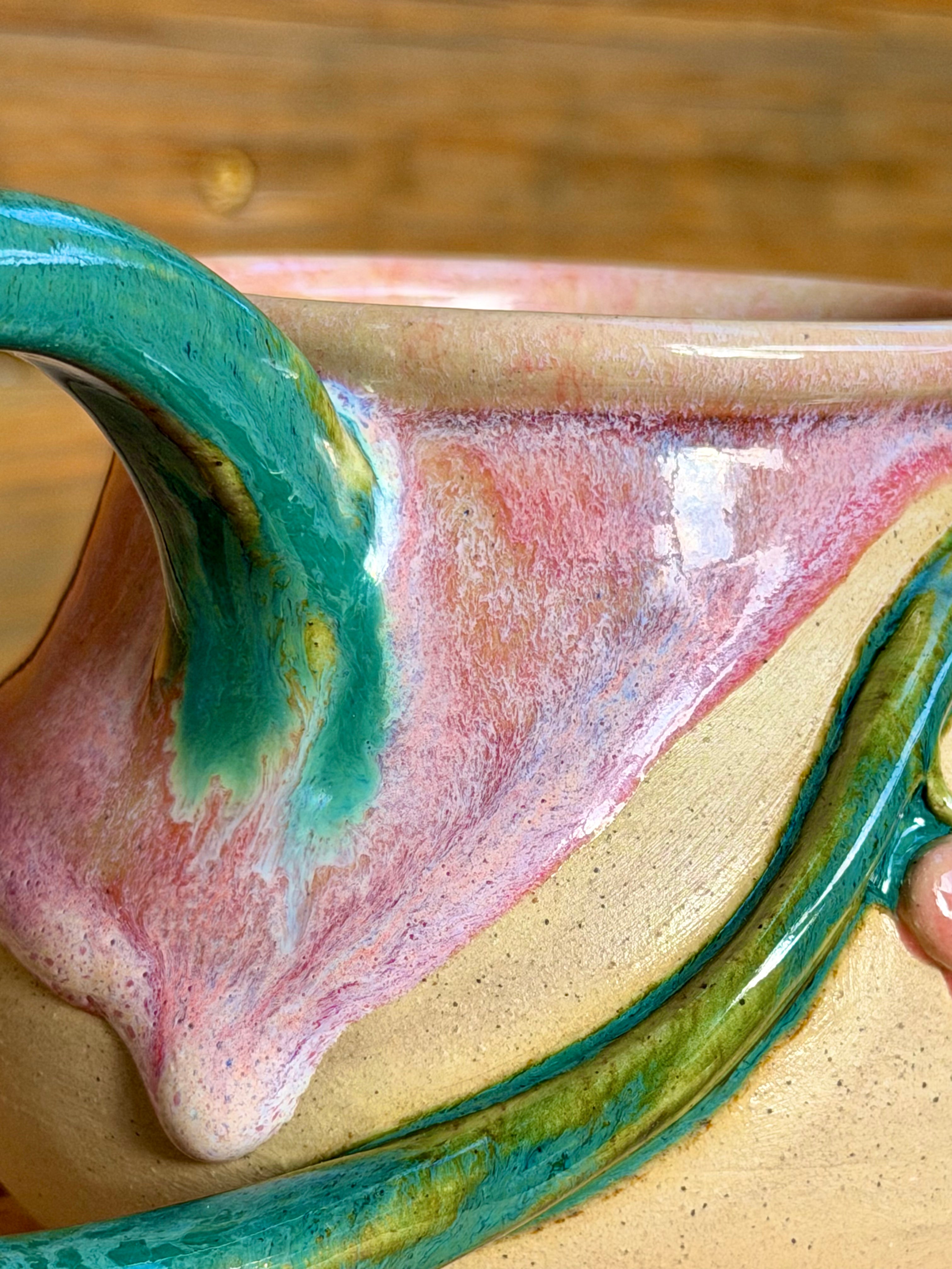 Bleeding Heart Mug LARGE - 4 flowers